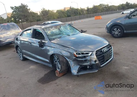 2019 Audi A3 45 Premium z USA, uszkodzony, nr VIN WAUJEGFF6KA094468